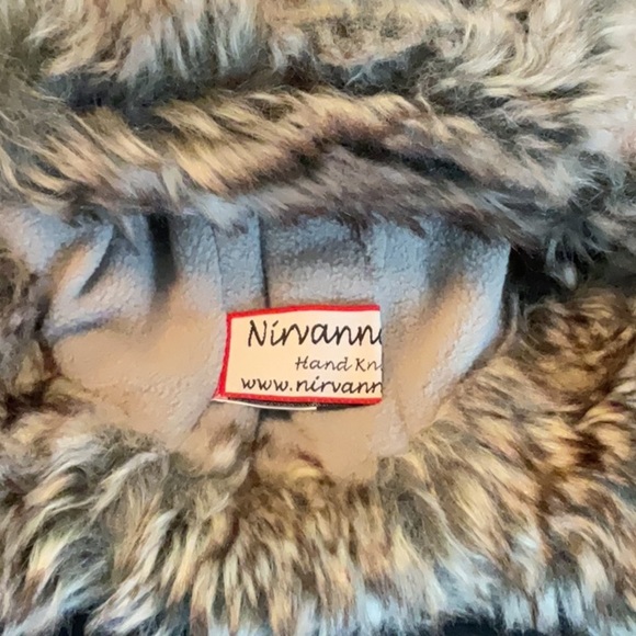 Nirvanna Designs Cable knit Russian Hat w/Faux Fur Pink Quartz - Picture 4 of 6